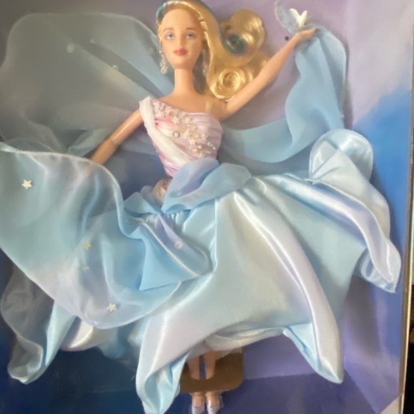 NIB whispering Wind Essence of Nature Barbie 1998 - Picture 4 of 7